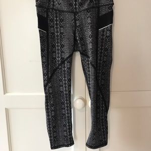 Lightly worn Athleta leggings